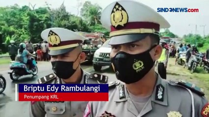 Minibus Angkut Belasan Jeriken Pertalite Terbakar Hebat di Konawe