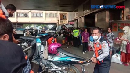 Parkir di Trotoar, Puluhan Motor Terjaring Razia di Pasat Tanah Abang