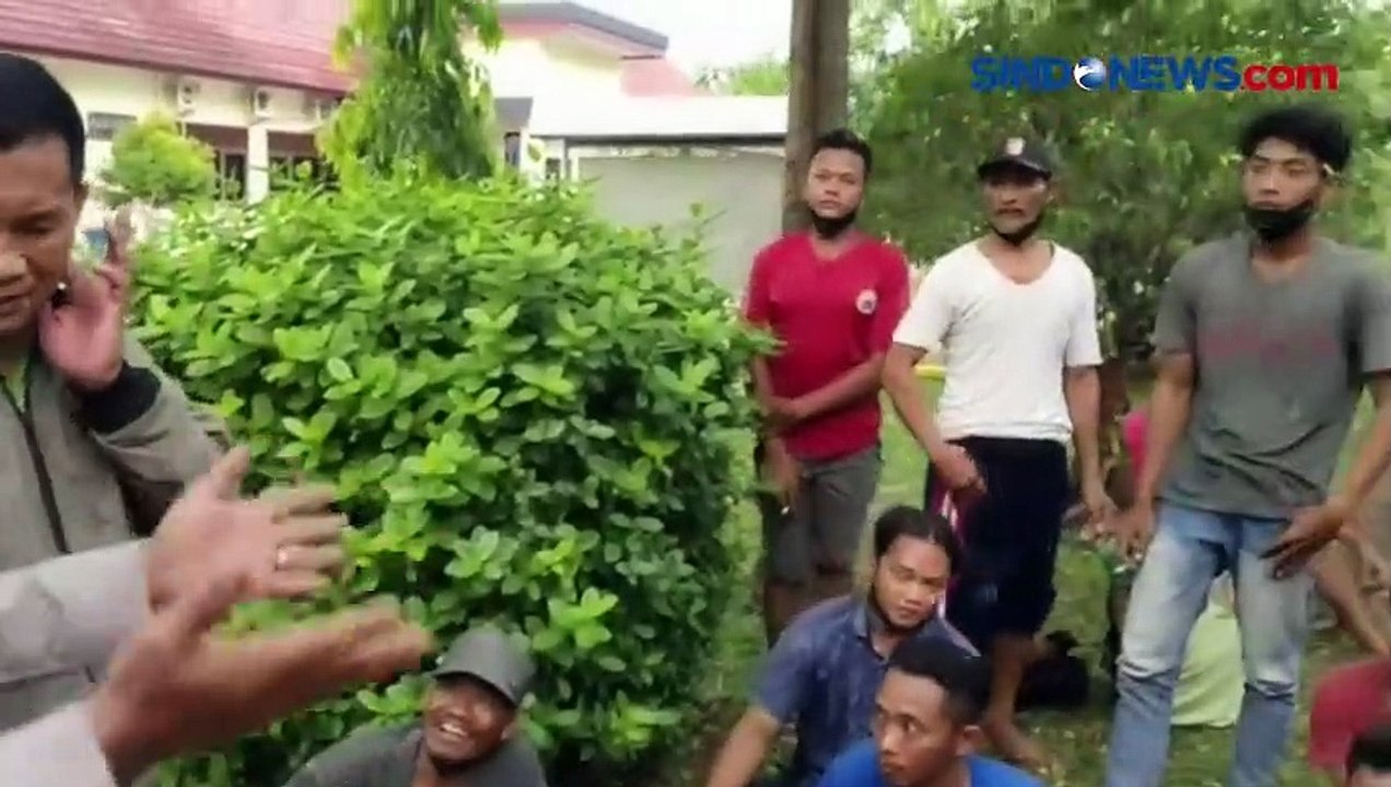 Puluhan Warga Grobogan Laporkan Perselingkuhan Kades ke Polisi