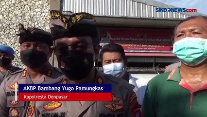 Jelang Galungan, Kapolresta Bali Bagikan Daging Gratis