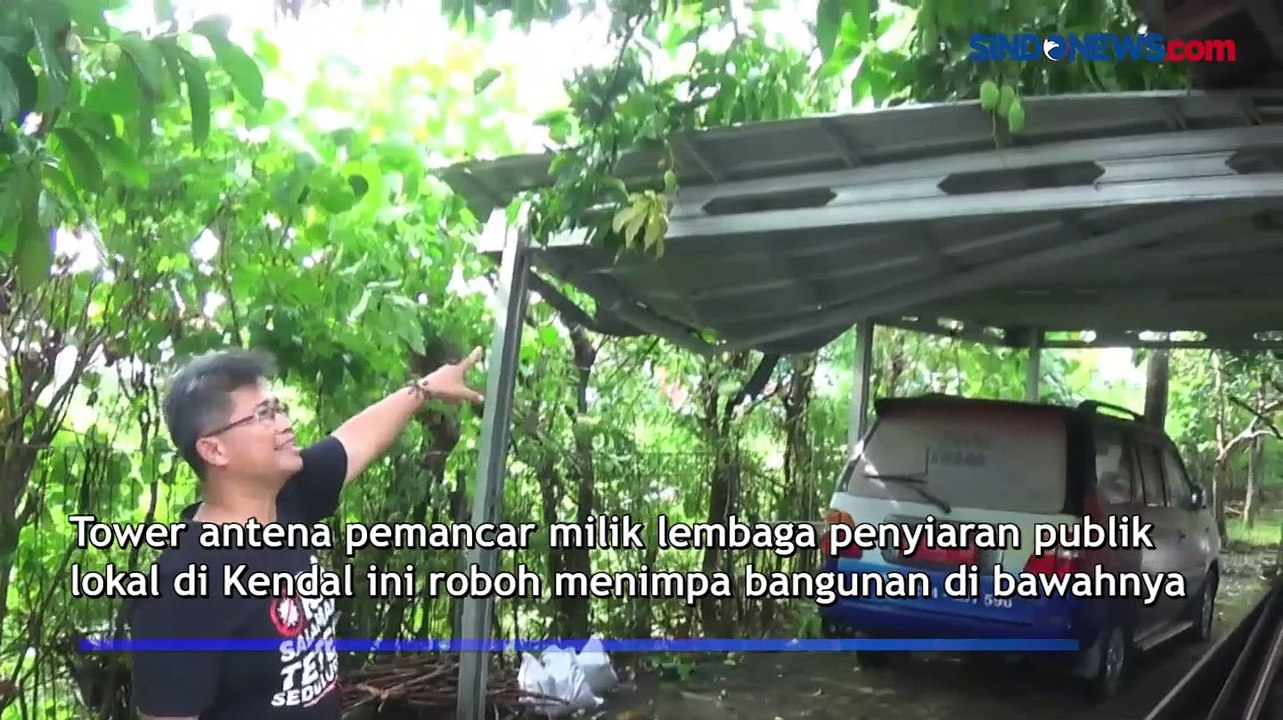 Tower Antena Radio Lokal Roboh di Kendal akibat Cuaca Ekstrem