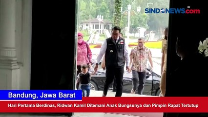 Hari Pertama Berdinas, Ridwan Kamil Ditemani Anak Bungsunya dan Pimpin Rapat Tertutup