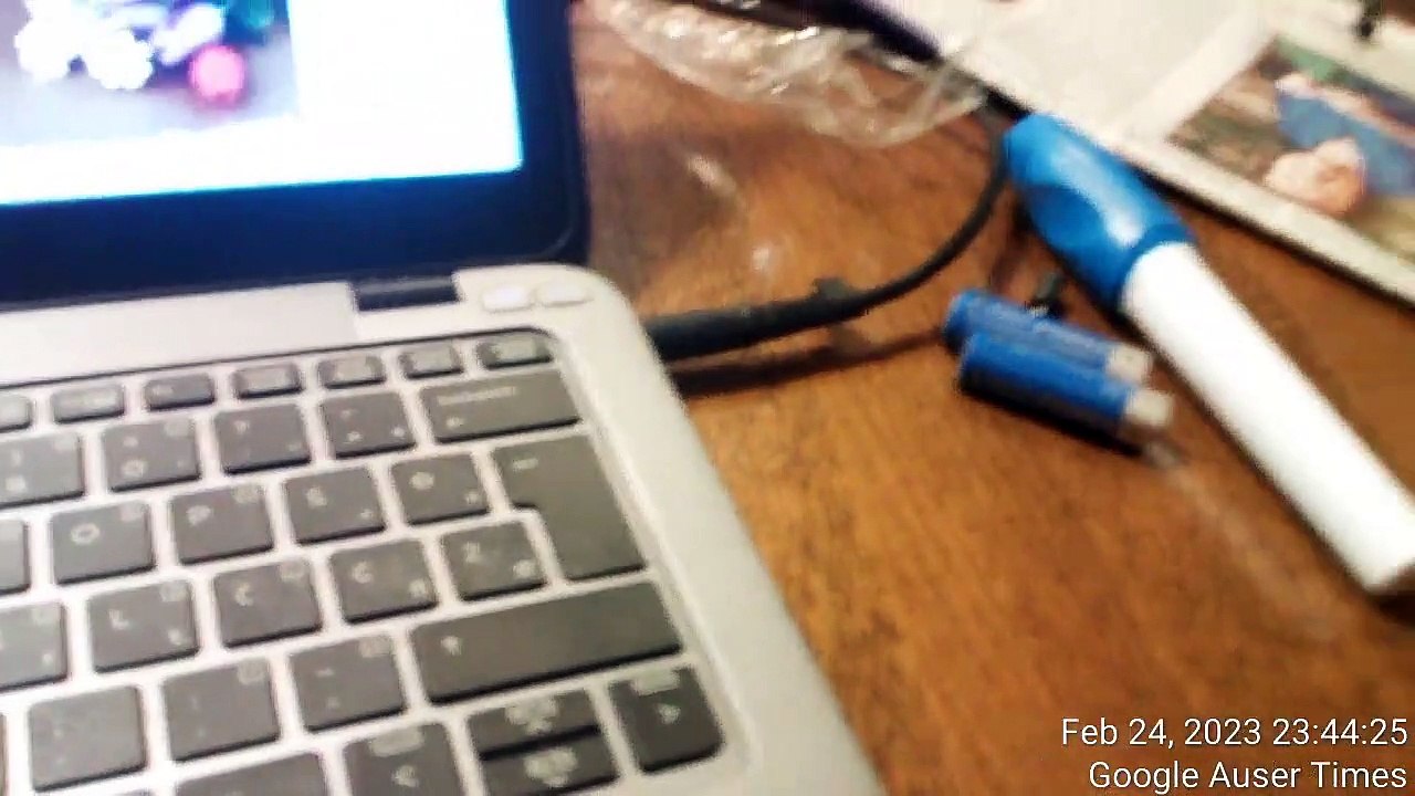 3 of 3 Slovenian POLICE SUBSTITUTED VIA SLOVENIAN POSTAL SERVICES a New Cordless Mini Electric Engraving Pen Carve Tool with old defective foulty worn out item and Thailand flag strap was missing usual watch