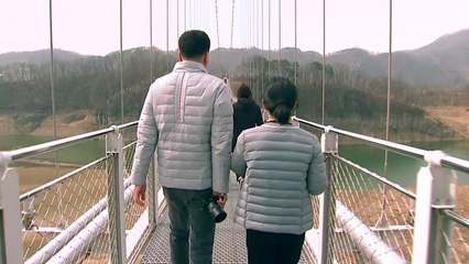 임실 옥정호 출렁다리 정식 개통..."멋진데 물이 좀 많았으면" / YTN