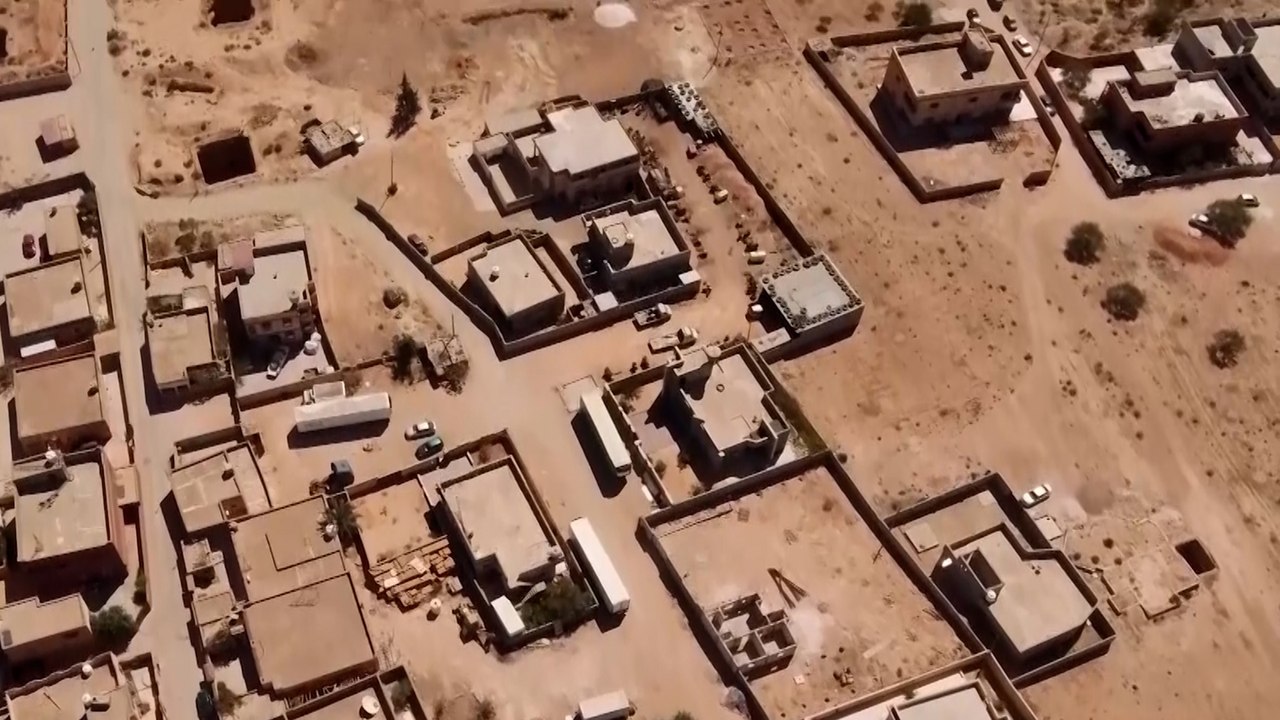 ليبيا.. بيوت الحفر تحف معمارية مهجورة