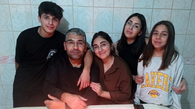 Eşi, 3 çocuğu, annesi, kayınvalidesi öldü… Küçük kızı kayıp