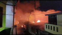 Incendio in deposito carburante in Indonesia, almeno 17 morti