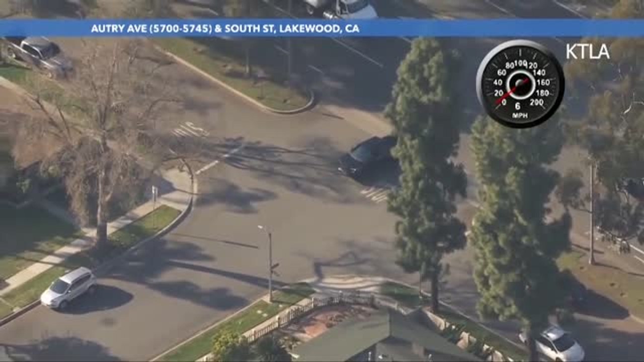 Una espectacular persecución policial en Estados Unidos a más de 200 km/h acaba en accidente