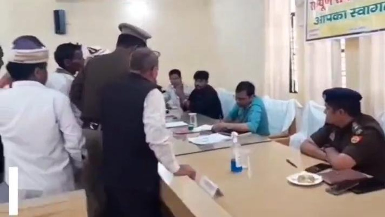 अम्बेडकर नगर: समाधान दिवस में आईं कुल 84 शिकायतें, सिर्फ चार का हुआ निस्तारण