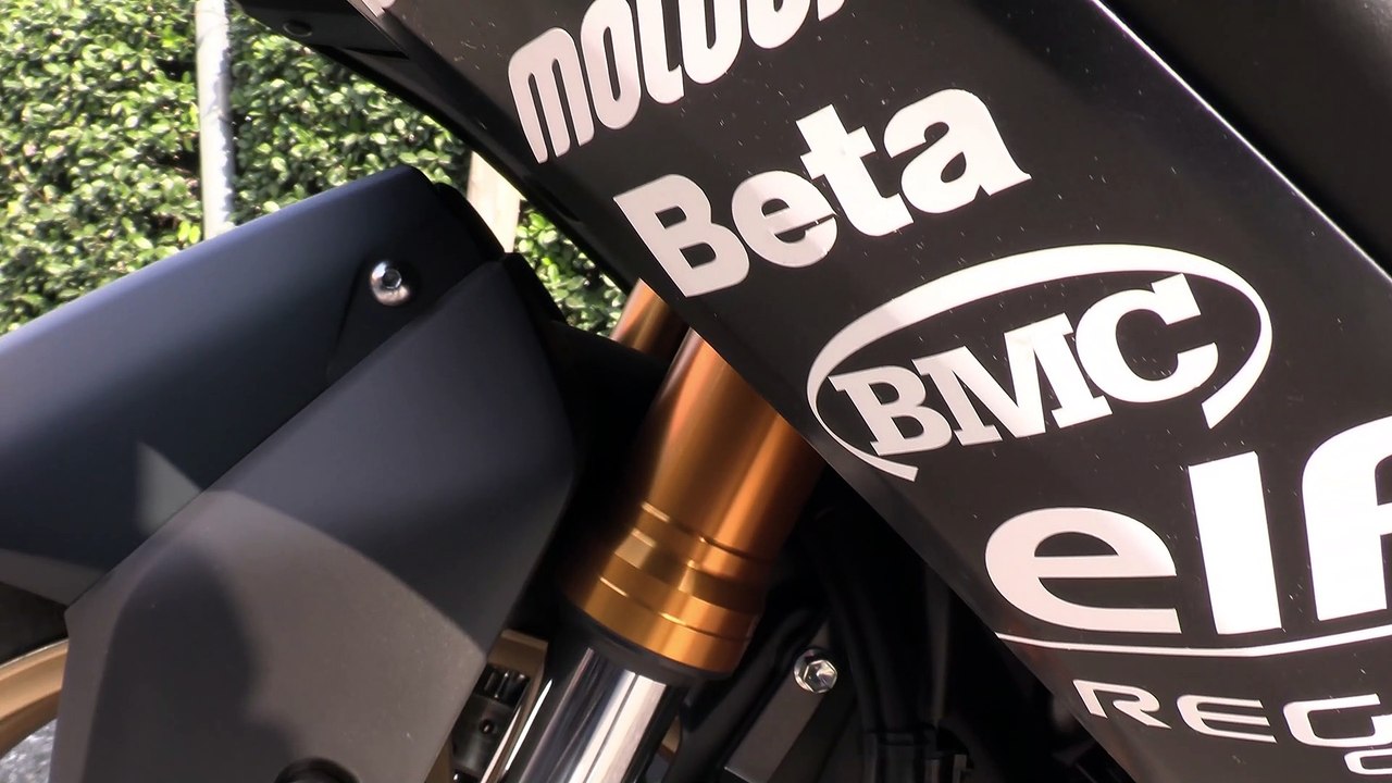 T MAX 560 TECH MAX DARK PETROL NO STOCK WORKING FAST BURNOUT OHLINS EQUIPPED