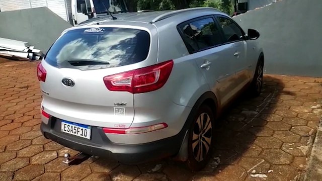 Sportage que foi tomada em assalto no Coqueiral é encontrada abandonada