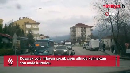 Yola fırlayan çocuk cipin altında kalmaktan son anda kurtuldu