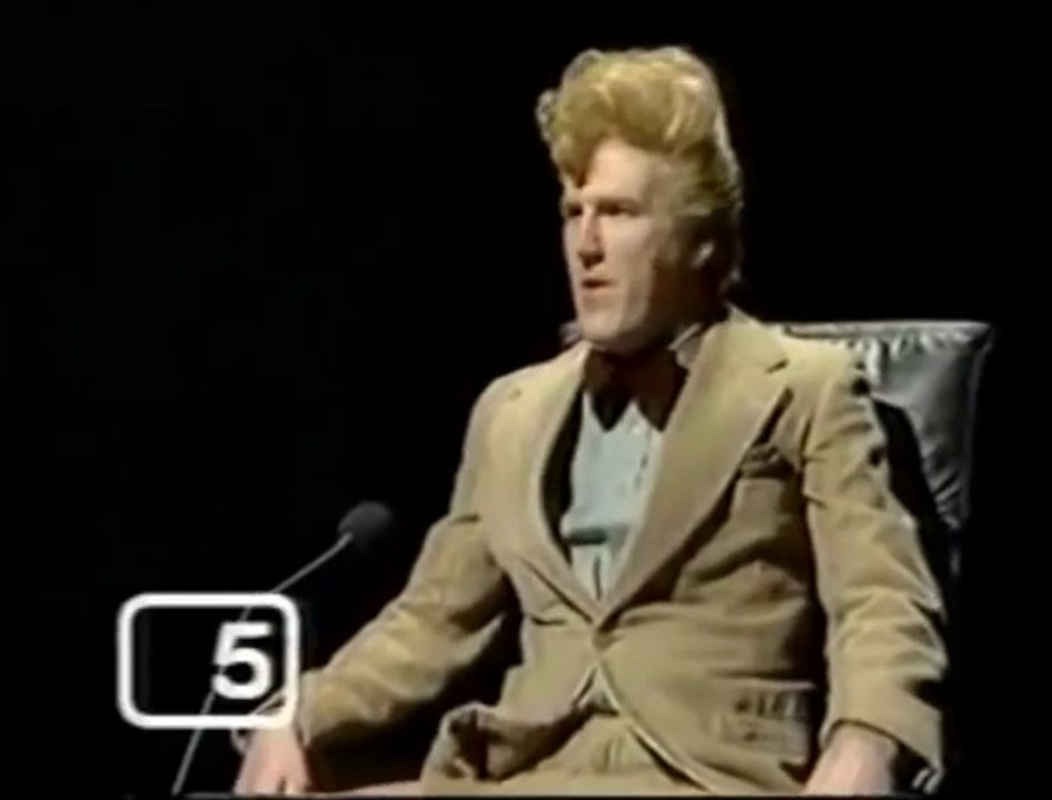 Russ Abbot - Masterbrain Sketch. Russ Abbot • Les Dennis - video ...