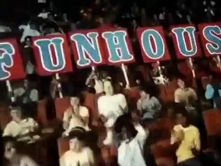 Archie's Funhouse Archie’s Funhouse E002 Animal Antics – Roller Rink