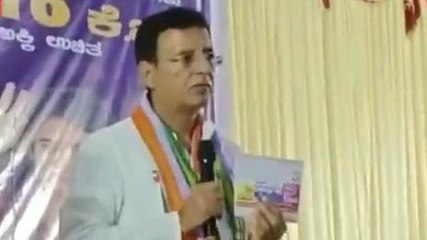 ಹೊಸಪೇಟೆ: ಕಾಂಗ್ರೆಸ್ ಪಕ್ಷದ ಗ್ಯಾರಂಟಿ ಕಾರ್ಡ್ ವಿತರಣೆ ಕಾರ್ಯಕ್ರಮ