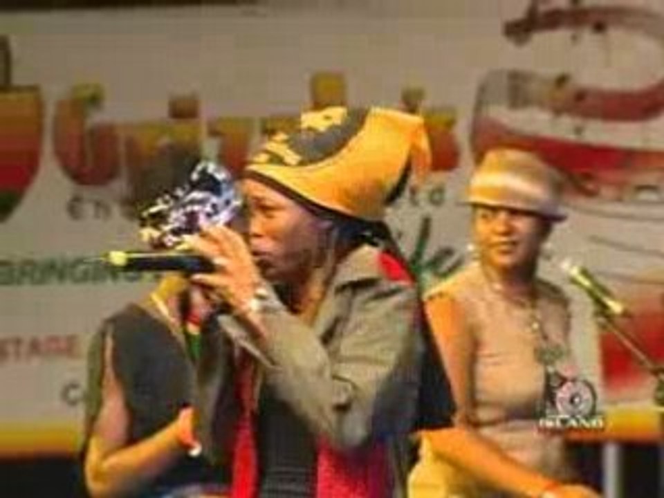 Queen Africa