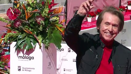 Raphael recibe el Premio Biznaga Ciudad del Paraíso, en el Festival de Málaga