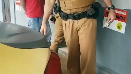 Homem é detido por estar sem habilitação