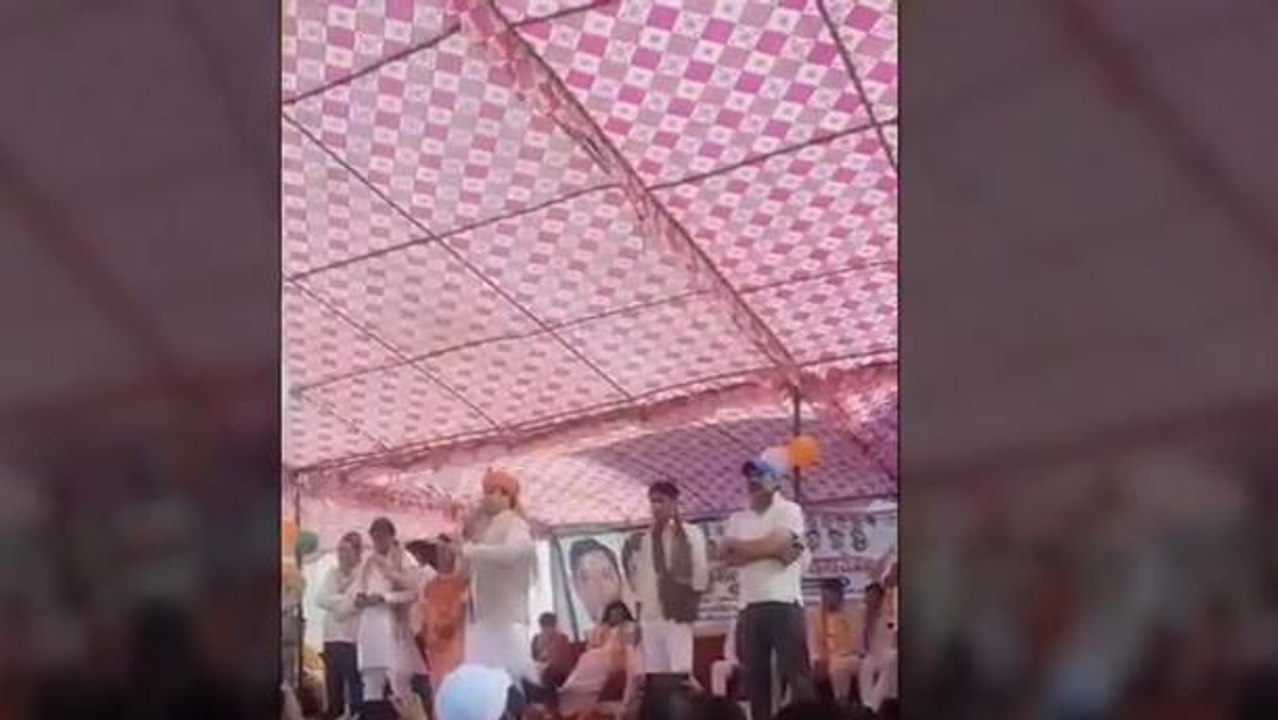 गाजियाबाद: भाजपा विधायक के फिर बिगड़े बोल ,लोनी में रहना हैं तो योगी-योगी कहना है