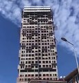 Beşik gibi sallanmıştı! 38 katlı inşaat sahibi firmadan açıklama