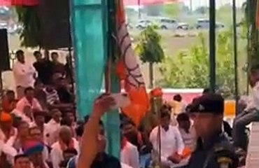 होली मिलन समारोह में शामिल होने अलवर पहुंचे पूर्व मंत्री राठौड़, कांग्रेस को लेकर क्या बोले, देखिए वीडियो में