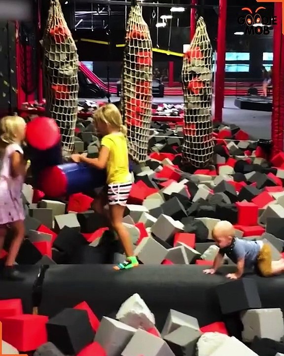 Funny Kids Experiencing Things For The First Tim eSTUDENTbible