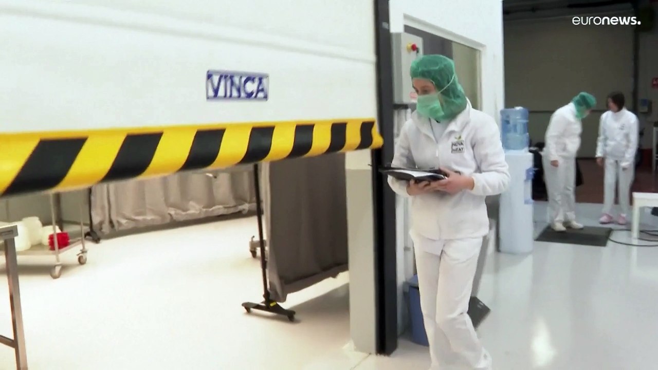 آلة طباعة سرّية.. شركة إسبانية تعمل على إنتاج جيل جديد من اللحوم البديلة غير الحيوانية