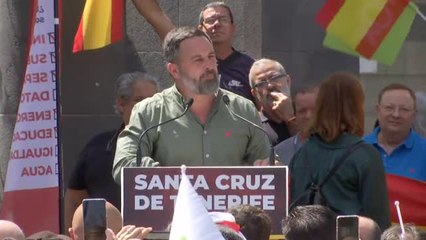 Abascal ironiza sobre la ley de paridad anunciada por Sánchez al que le sugiere que "se autoperciba señora"