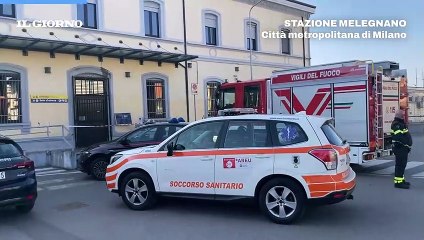 Dramma a Melegnano, donna travolta da un treno alla stazione. Il video