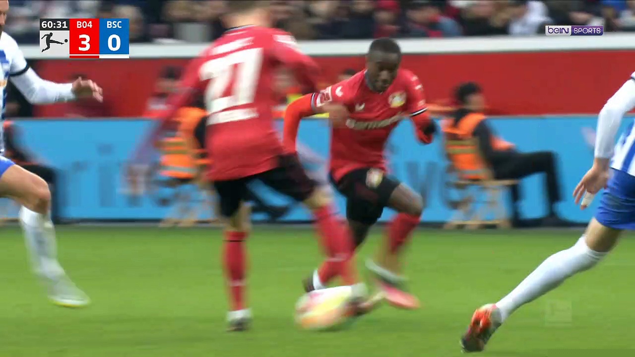 Résumé : Moussa Diaby et Amine Adli régalent le Bayer Leverkusen