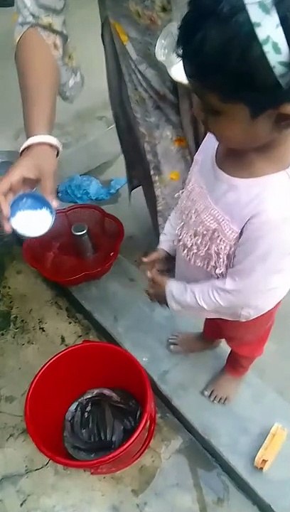 মাছ আর মরিয়ম ফানি কিছু মুহূর্ত Samira and Mariam World's