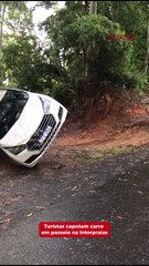 Turistas capotam carro em passeio na Interpraias