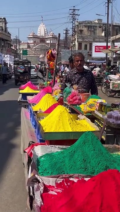 रंगोत्सव को लेकर उत्साह, पिचकारी, अबीर-गुलाल और...