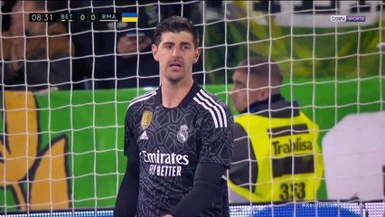 La Liga : La VAR prive Karim Benzema et le Real d'une victoire face au Betis