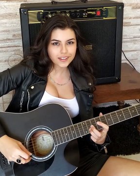 Queen _ Bohemian Rhapsody (guitar solo)_Full-HD_60fps