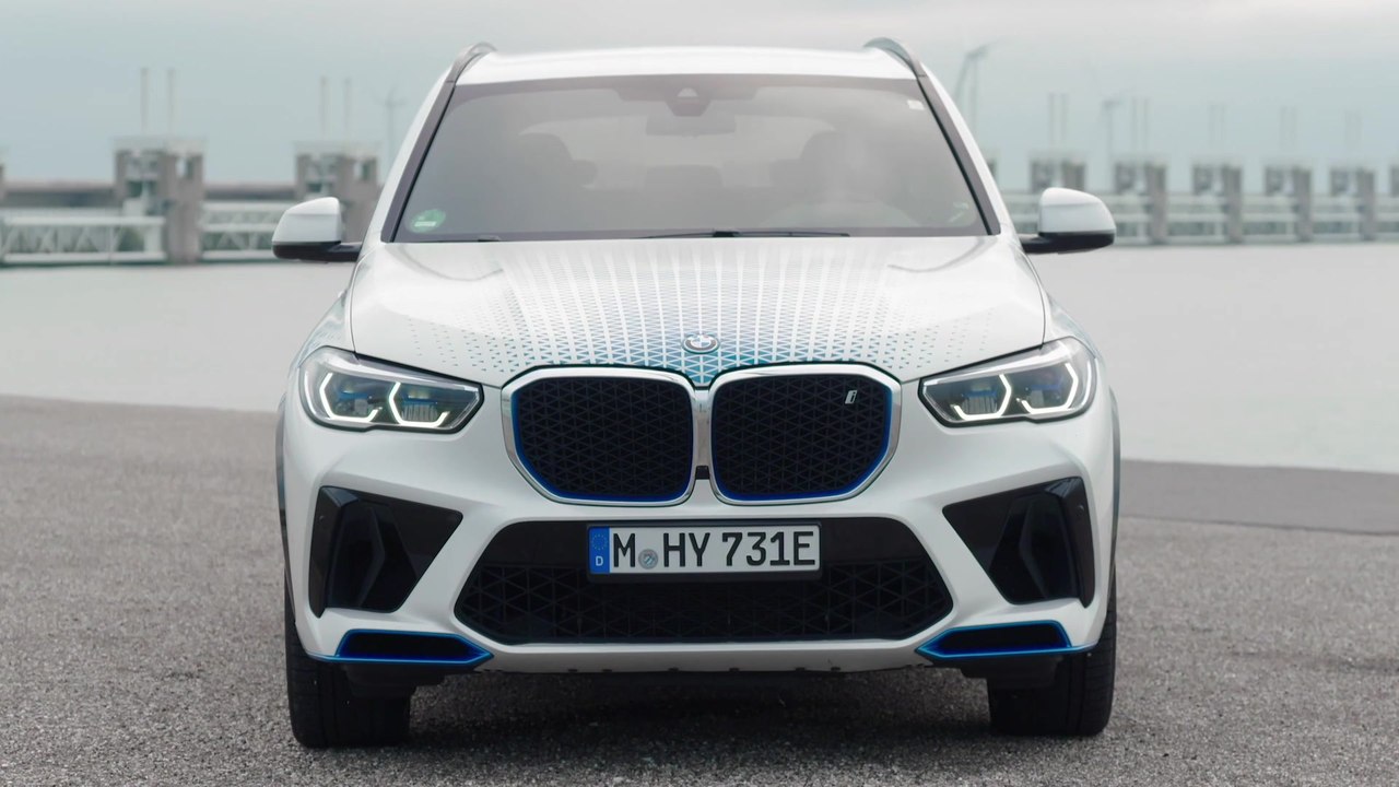 Start der BMW iX5 Hydrogen Pilotflotte
