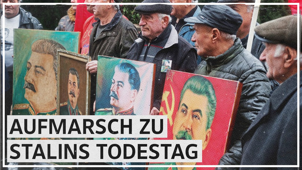 Aufmarsch zum 70. Todestag Stalins in Moskau