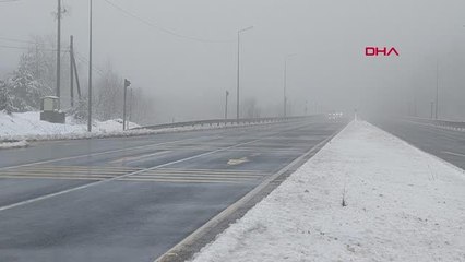 BOLU DAĞI'NDA KARLA KARIŞIK YAĞMUR VE SİS