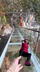 [Cầu kính,Mạo hiểm,Cô gái] 86786