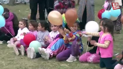Kahramanmaraş’ta depremzede çocuklara palyaço sürprizi