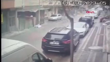 SULTANGAZİ'DE OTOMOBİLİN PARÇASINI ÇALAN KİŞİ ERTESİ GÜN AYNI OTOMOBİLDEN CEP TELEFONU ÇALDI