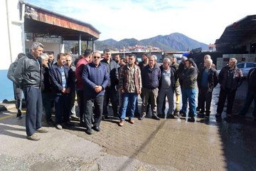 Çiftçiler domateste ihracat kısıtlamasının kalkmasını istiyor