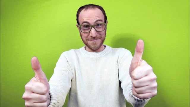 GALA VIDEO - Marius Colucci : pourquoi le fils de Coluche ne s’occupe pas des Restos du Coeur