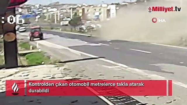 Otomobil metrelerce takla atarak durabildi...Feci kaza kamerada
