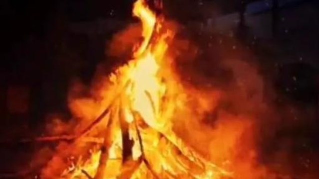 देवरिया: होलिका दहन को लेकर कन्फ्यूजन करे दूर, जानें कब है होलिका दहन का शुभ मुहूर्त