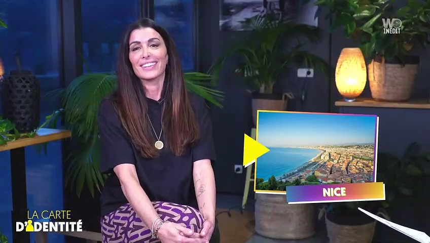 VOICI Jenifer révèle son premier job en Corse sur La carte d'identité, W9
