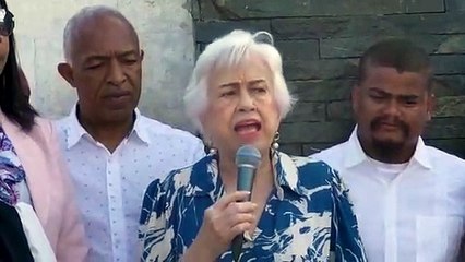 Inauguran estatua monumental en honor Peña Gómez