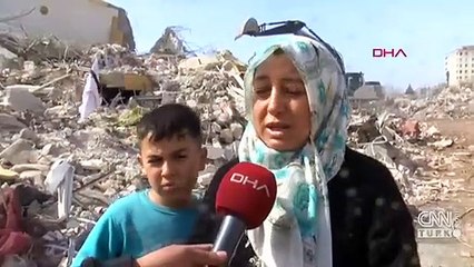 Enkazın başında "hatıraları" bekliyor