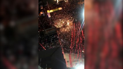 CHP genel merkezi önünde büyük kalabalık