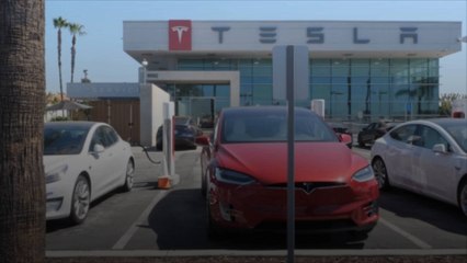 Tesla Issues Price Cuts on Most Expensive Models